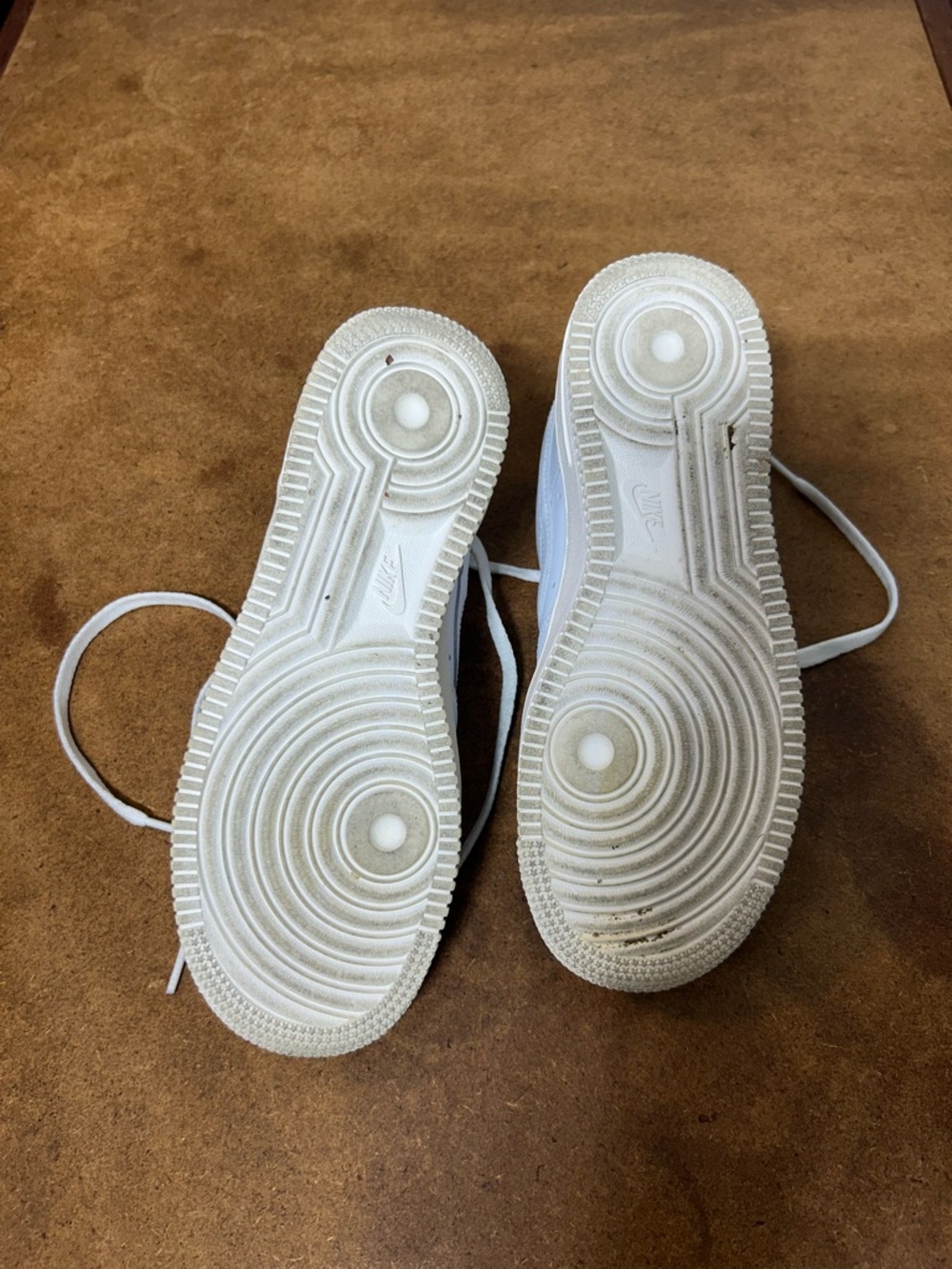 NIKE AF White Low-Top Air Force 1 Sneakers w/Box US 6.5 - Picture 10 of 12